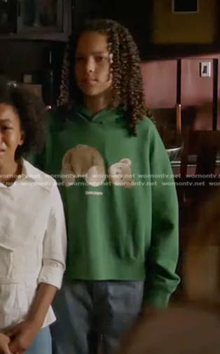 Denny's green teddy bear print hoodie on 9-1-1