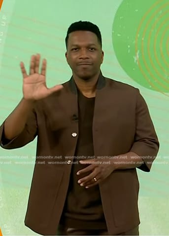 Leslie Odom Jr.'s brown shirt on Today
