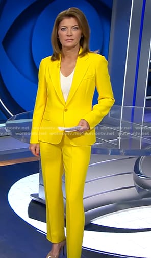 Norah's yellow single-breasted blazer on CBS Evening News