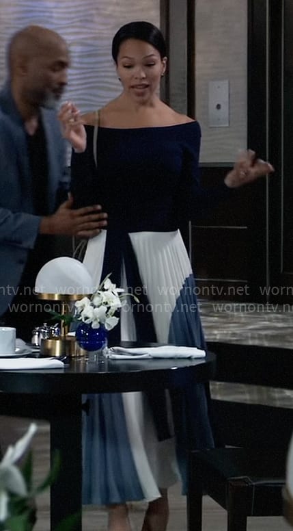 Portia's blue and white pleated skirt on General Hospital