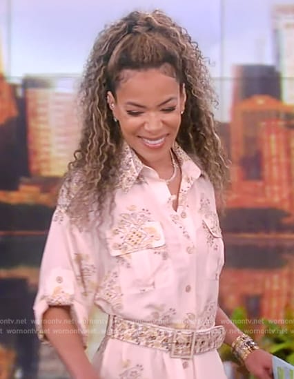 Sunny's white floral belted shirtdress on The View