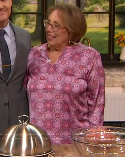 Babs Costello's pink geometric print blouse on The Drew Barrymore Show