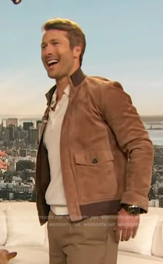 Glen Powell's brown suede jacket on The Drew Barrymore Show