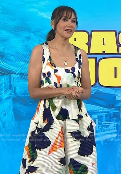 Rashida Jones' white floral ribbed top and skirt on Today