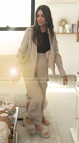 Sara's beige braided platform sandals on The Real Housewives of Dubai
