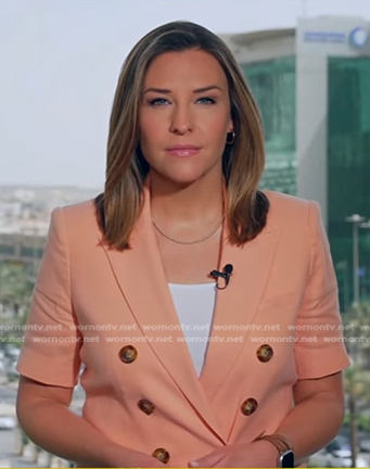 Mary's pink short sleeve blazer on Good Morning America