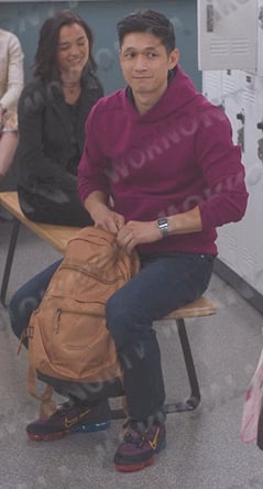 Blue's dark pink hoodie on Greys Anatomy
