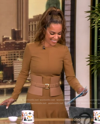 Sunny's beige long sleeve dress on The View
