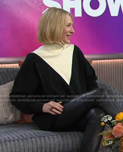 Cate Blanchett's colorblock sweater on The Kelly Clarkson Show