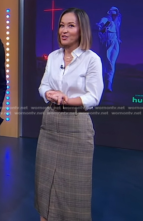 Eva's plaid front slit skirt on Good Morning America
