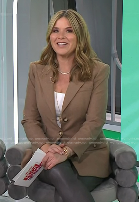Jenna's brown double pocket blazer on Today