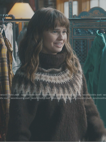Jillian's brown fair isle sweater on American Horror Stories