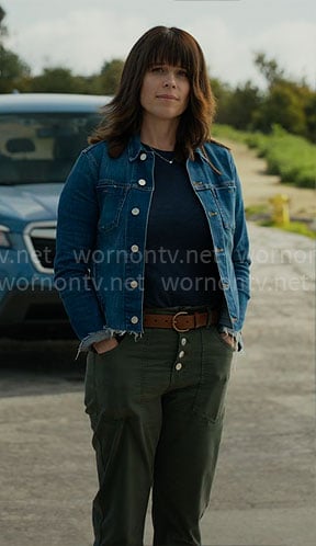 Maggie's denim jacket and green pants on The Lincoln Lawyer
