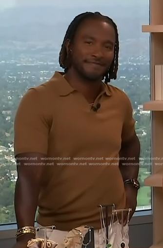 Scott's brown polo on Access Hollywood