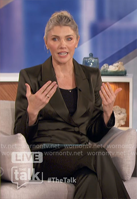 Amanda's dark green satin suit on The Talk