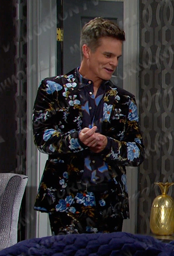Leo's bird print shirt and floral suit on Days of our Lives
