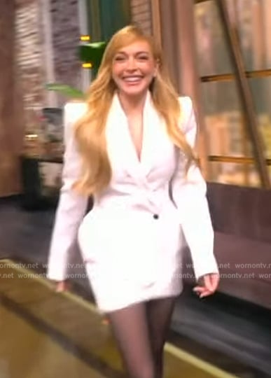 Lindsay Lohan's white asymmetric blazer on The View