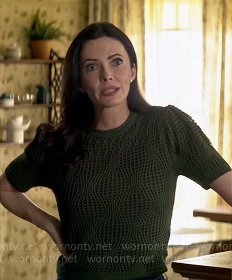 Lois's green wavy knit top on Superman and Lois
