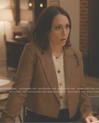 Maddie's brown cropped blazer on 9-1-1