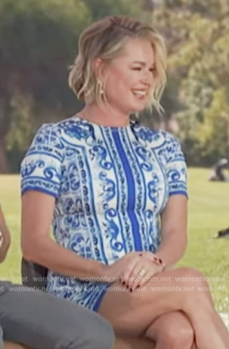 Rebecca Romijn's blue printed mini dress on Live with Kelly and Mark