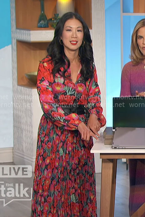 Chi-Lan Liu's floral pleated dress on The Talk
