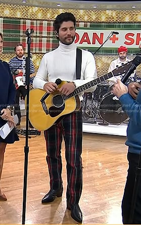 Dan Smyers's black plaid pants on Today