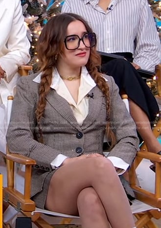 Gracie Lawrence's brown blazer and mini skirt on Good Morning America