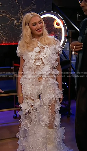Gwen's white applique tulle top and shorts on The Voice