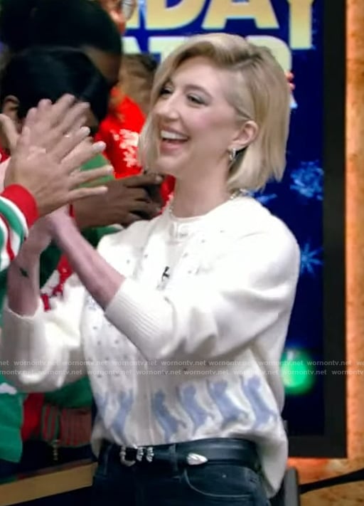 Heidi Gardner's white fairisle print sweater on Live with Kelly and Mark