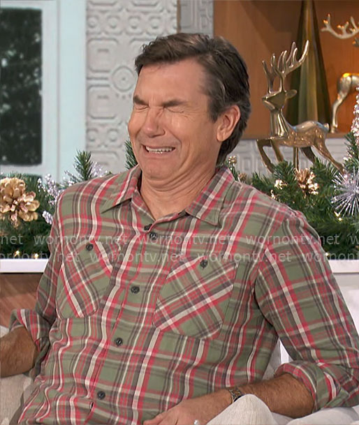 Jerry's green and red plaid shirt on The Talk