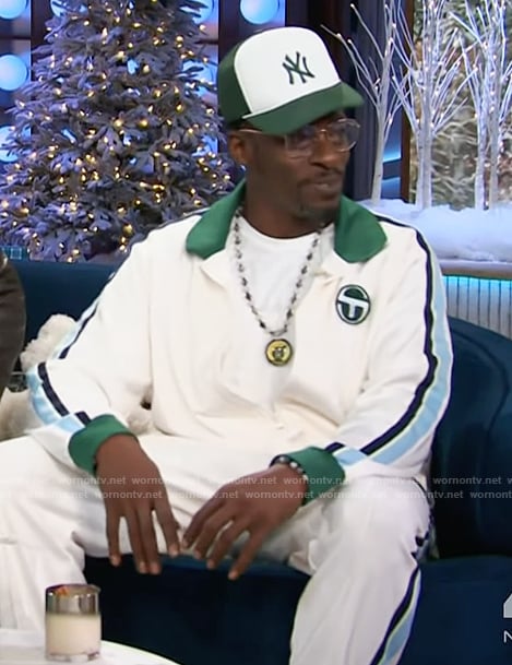 Pete Rock's white track jacket and pants on The Kelly Clarkson Show