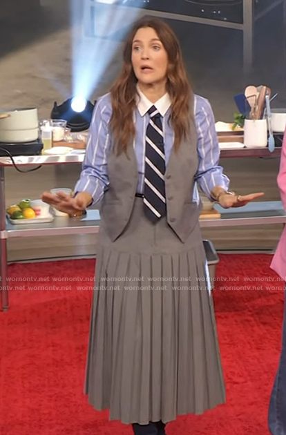 Drew's blue stripe shirt and pleated skirt on The Drew Barrymore Show