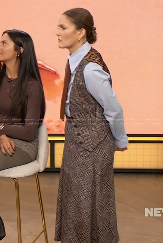 Drew's gray plaid vest and skirt on The Drew Barrymore Show