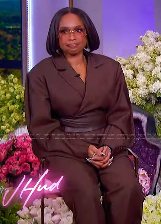Jennifer's brown twist front blazer and pants on The Jennifer Hudson Show