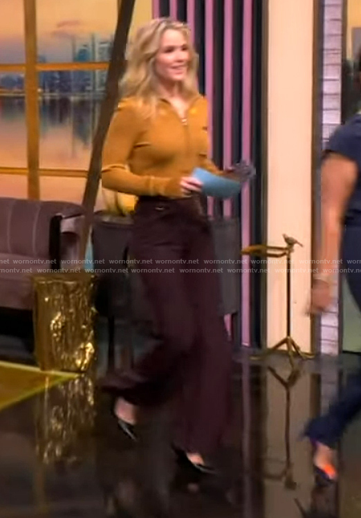 Sara's mustard ribbed top and pants on The View