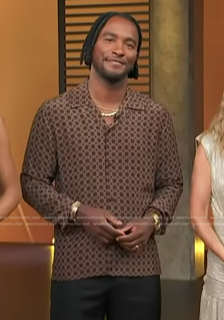 Scott's brown printed shirt on Access Hollywood