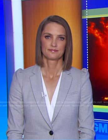 Kayna Whitworth's grey blazer on Good Morning America