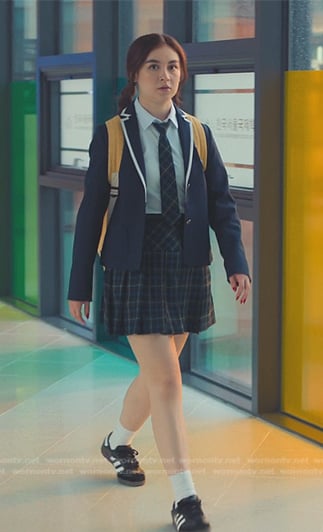 Kitty's black striped sneakers on XO Kitty