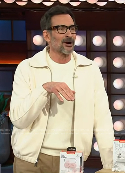 Lawrence Zarian's white zip front jacket on The Kelly Clarkson Show