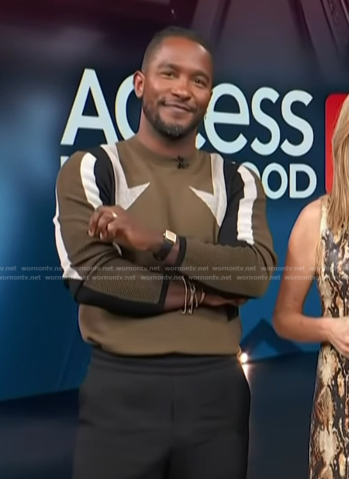 Scott's brown knit sweater on Access Hollywood