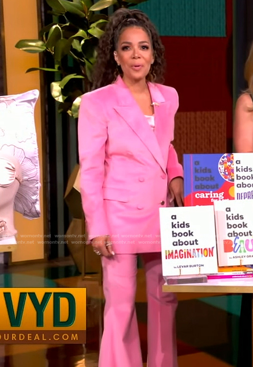 Sunny's pink corduroy suit on The View