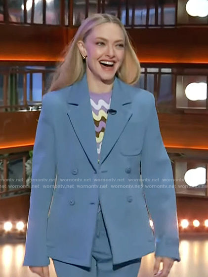 Amanda Seyfried's blue blazer and swirl print top on The Kelly Clarkson Show