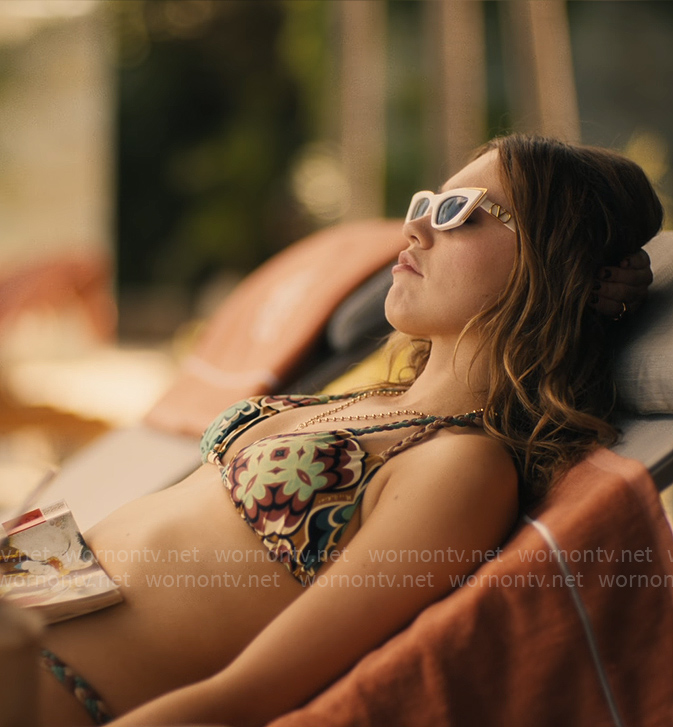 Chelsea's kaleidoscope print bikini on The White Lotus