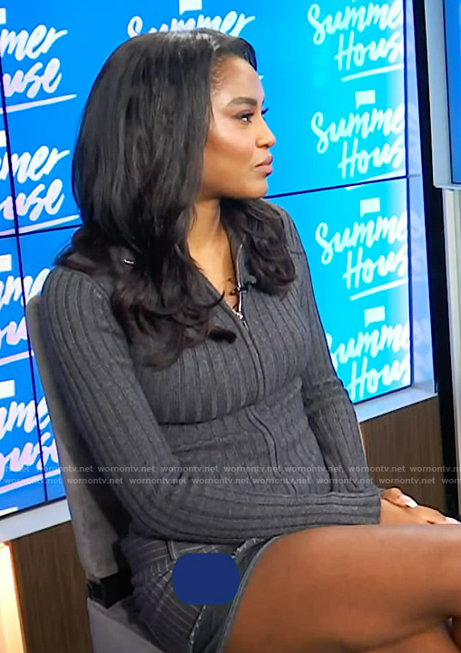 Ciara Miller's gray ribbed sweater on E! News