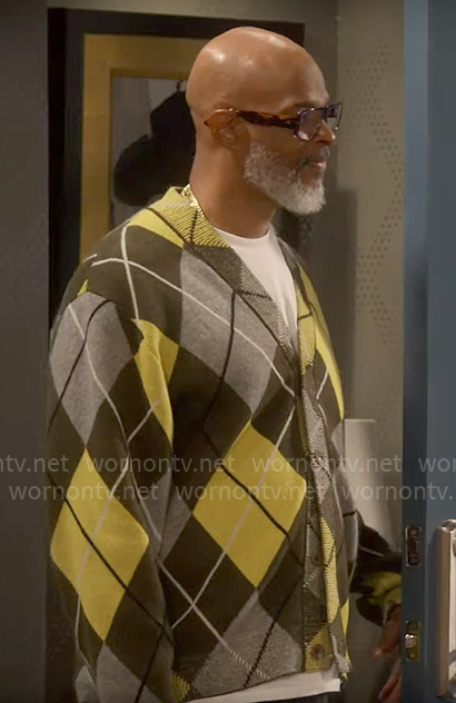 Poppa's yellow argyle cardigan on Poppas House