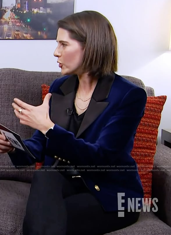 Daryn Carp's velvet blazer on E! News