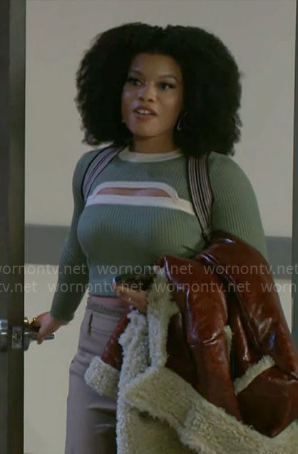 Eva's green ribbed cutout top on Beyond the Gates