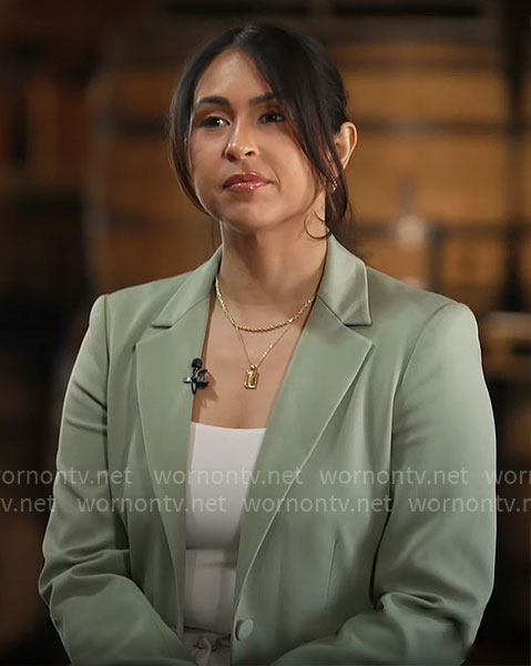 Nicole Valdez's green blazer on CBS Mornings