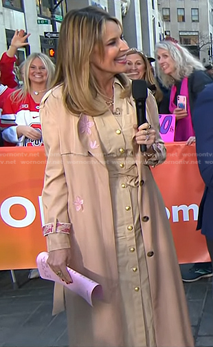 Savannah's beige embroidered trench coat on Today