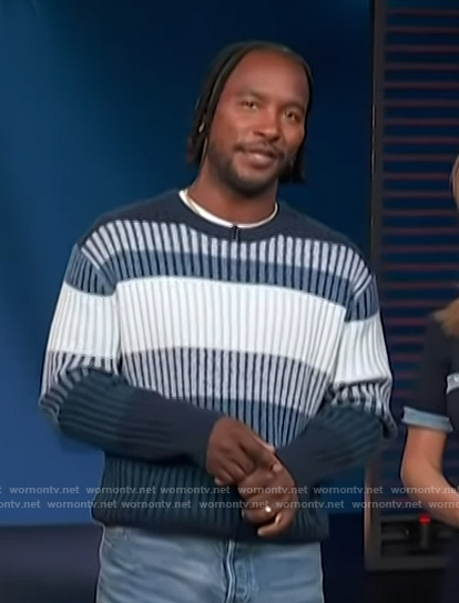 Scott's blue ribbed sweater on Access Hollywood